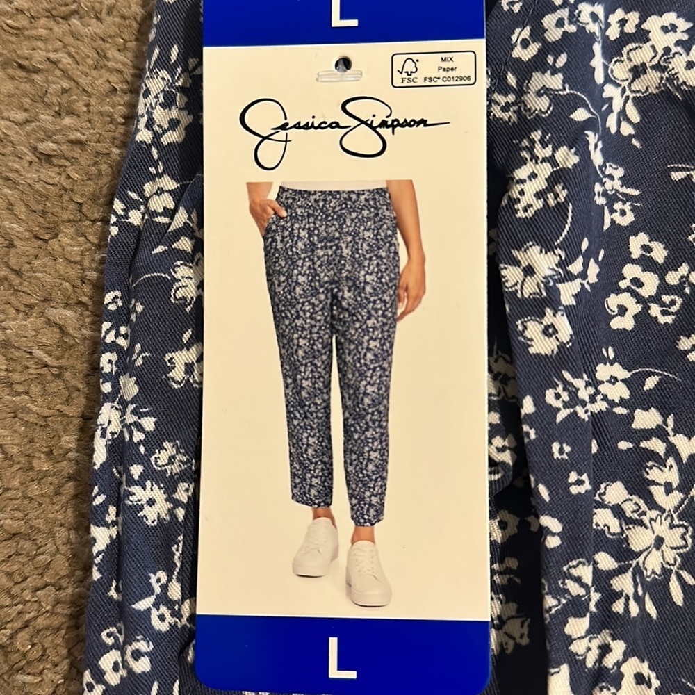Jessica Simpson Ladies' Pull-On Pant - Picture 2 of 7